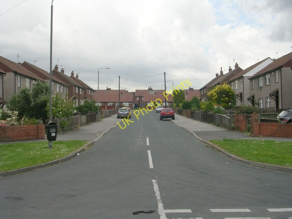 Photo 6"x4" Weeland Avenue - Wood Street Sharlston c2009
