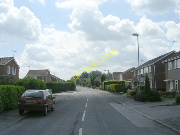 Photo 6"x4" Low Garth Road - from Carr Avenue Sherburn in Elmet c2009