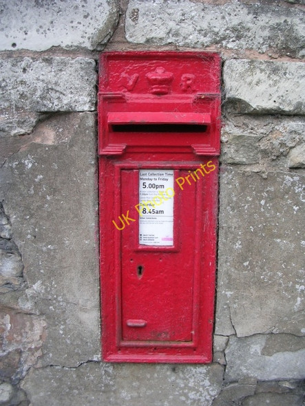 Photo 6"x4" Victorian Post Box - Church Hill Sherburn in Elmet c2009
