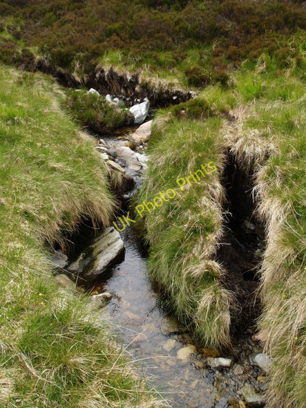 Photo 6"x4" Water erosion below Scarsoch Bheag Allt Coire an t-Seilich\/NN9485 c2009
