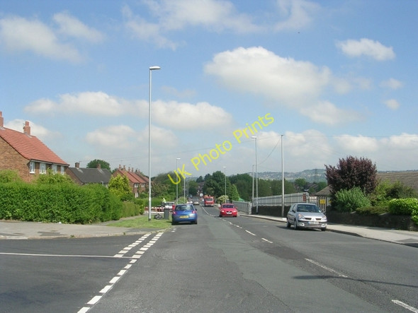 Photo 6"x4" Intake Lane - viewed from Fernbank Avenue Pudsey\/SE2233 c2009