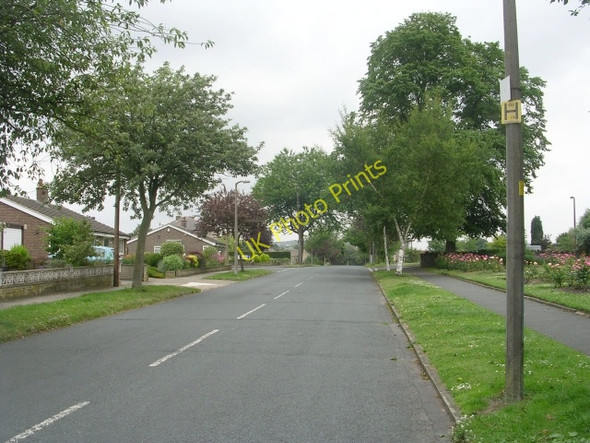 Photo 6"x4" Granny Hall Lane - viewed from Slead Avenue Brighouse\/SE1423 c2009 P1