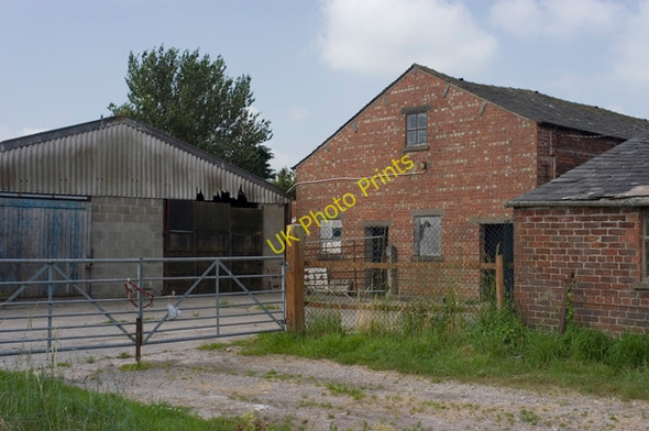 Photo 6"x4" Farmyard at Jarvis Carr Scronkey c2009