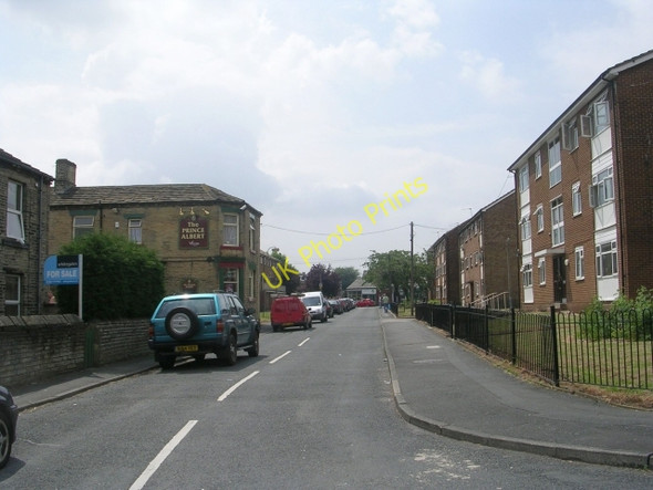 Photo 6"x4" St Martin's View - Garden Road Brighouse\/SE1423 c2009