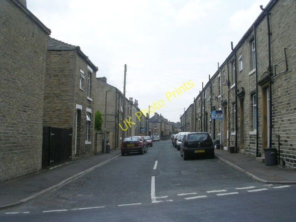 Photo 6"x4" Edward Street - Garden Road Brighouse\/SE1423 c2009