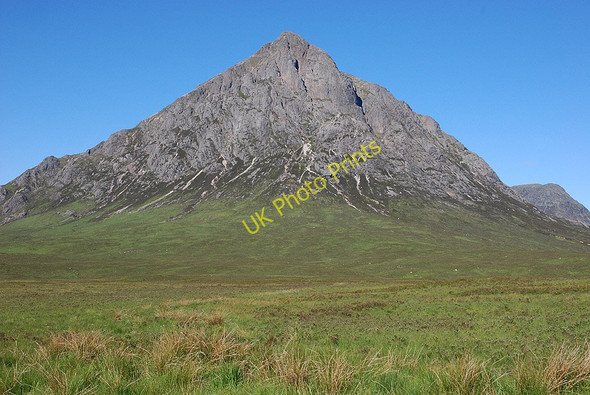 Photo 6"x4" View towards the Buachaille Etive M\u00c3\u00b2r Kings House Hotel c2009
