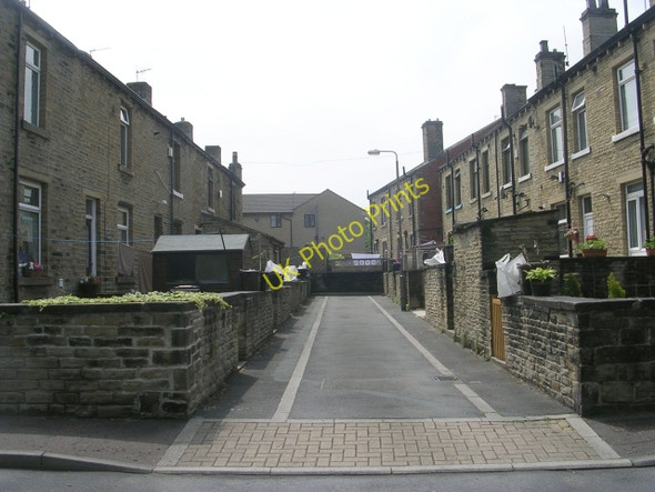 Photo 6"x4" Common Terrace - Avenue 2 Brighouse\/SE1423 c2009