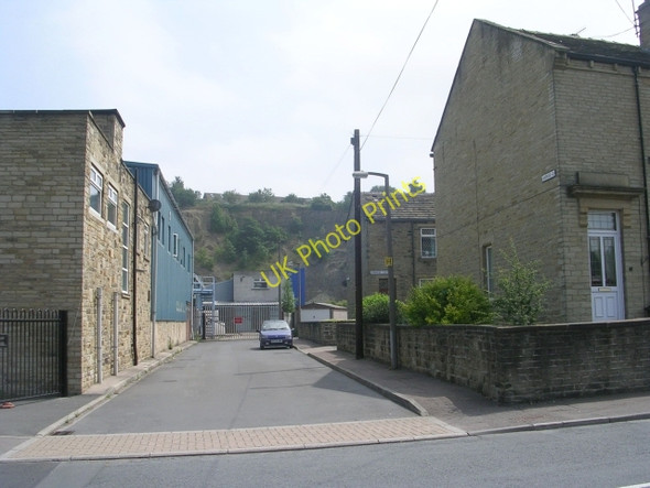 Photo 6"x4" Avenue 2 - Rastrick Common Brighouse\/SE1423 c2009