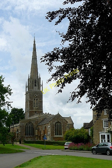 Photo 6"x4" SS Peter and Paul church Astrop c2009