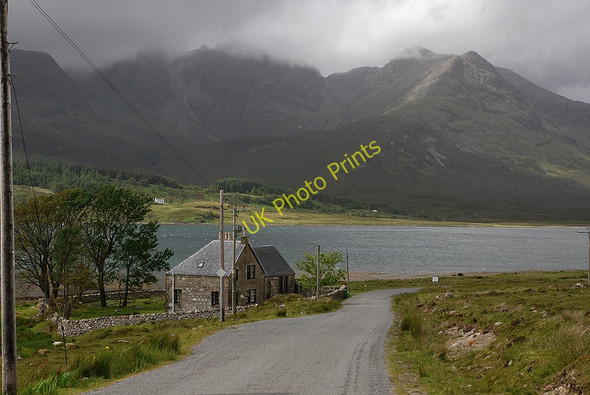 Photo 6"x4" The old school, Torrin Torrin\/Na Torrin c2009