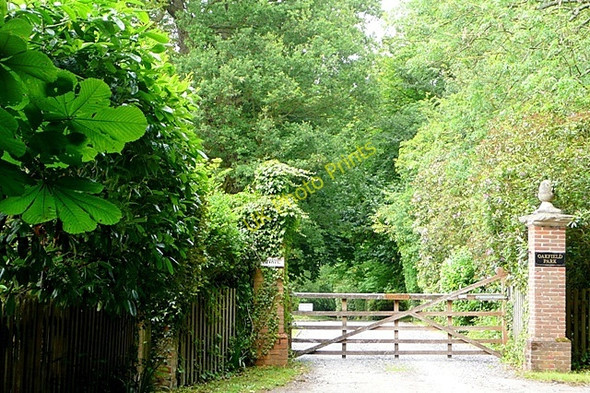 Photo 6"x4" Entrance to Oakfield Park Goddard's Green\/SU6666 c2009