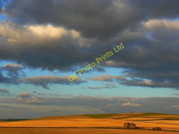 Photo 6"x4" Farmland north of Bishops Cannings, Wiltshire Bishops Cannings c2007