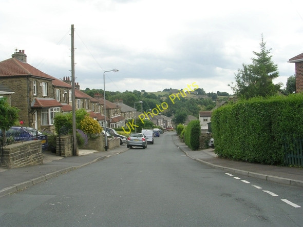 Photo 6"x4" Royds Avenue - viewed from Mayfield Avenue Brighouse\/SE1423 c2009
