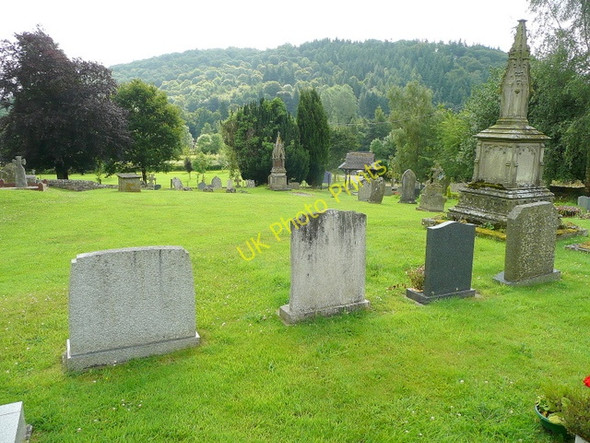 Photo 6"x4" St. Swithin's church, Ganarew, churchyard Ganarew c2009