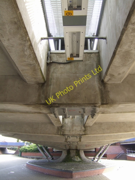 Photo 6"x4" Under the Wishbone at Ring Road St Davids Wolverhampton c2007