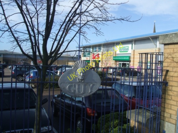 Photo 6"x4" St John's Retail Park Wolverhampton c2007