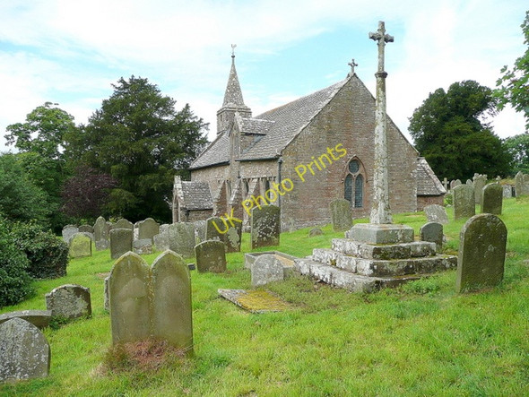 Photo 6"x4" St. Mary the Virgin's church, Welsh Newton Welsh Newton c2009 P1