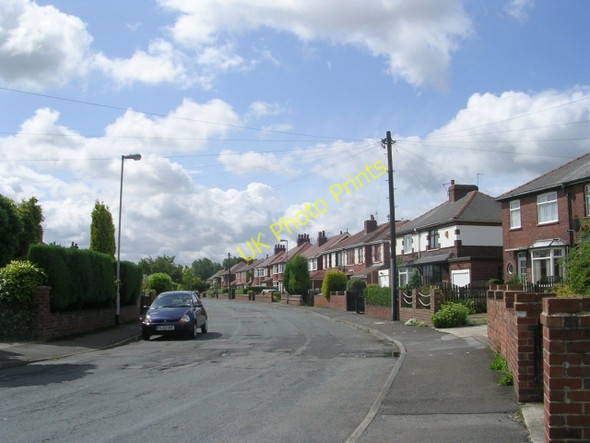 Photo 6"x4" The Crescent - Priory Road Normanton\/SE3822 c2009