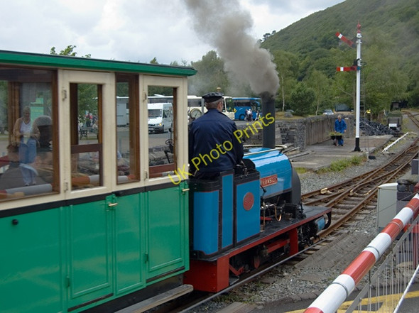 Photo 6"x4" Llanberis Lake Railway Llanberis c2009