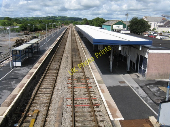 Photo 6"x4" Whitland Station Hendy-Gwyn c2009