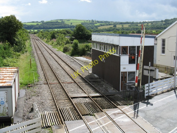 Photo 6"x4" Whitland Signalbox Hendy-Gwyn c2009