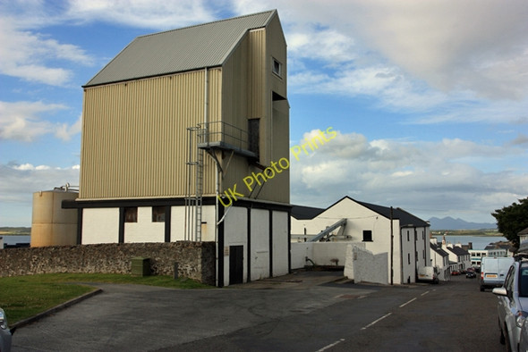 Photo 6"x4" The Bowmore Distillery, School Street, Bowmore Bowmore\/Bogh M\u00f2r c2009