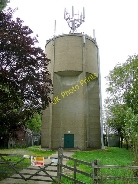 Photo 6"x4" Water tower near Covington Lodge Covington\/TL0570 c2009