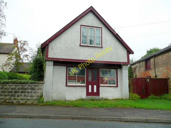 Photo 6"x4" Old village shop, Upper Wanborough Wanborough\/SU2082 c2009