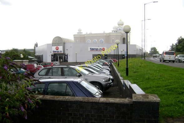 Photo 6"x4" Unlikely neighbours, Tachbrook Park Drive, Warwick\/Leamington Royal Leamington Spa c2009