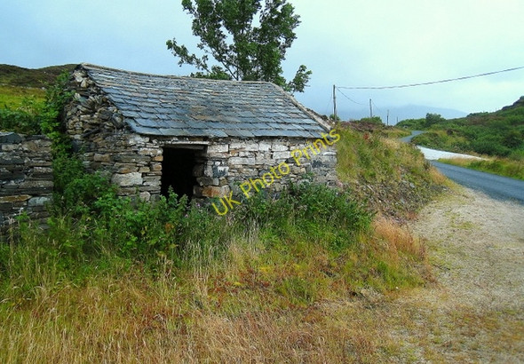 Photo 6"x4" Outbuilding near Roshin Castlebane c2009