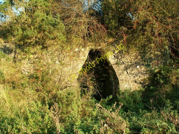 Photo 6"x4" Disused lime kiln Scuggate c2007