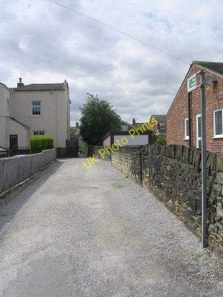 Photo 6"x4" Footpath - Wellhouse Lane Mirfield c2009