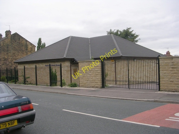 Photo 6"x4" Kingdom Hall of Jehovah's Witnesses - Lees Hall Road Combs\/SE2419 c2009