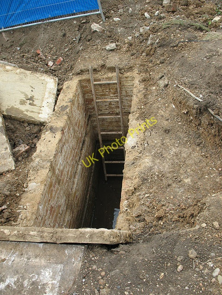 Photo 6"x4" Emptied grave, St Mark's churchyard Surbiton c2009