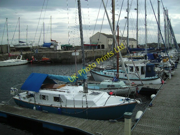 Photo 6"x4" Lossiemouth Harbour Lossiemouth c2007