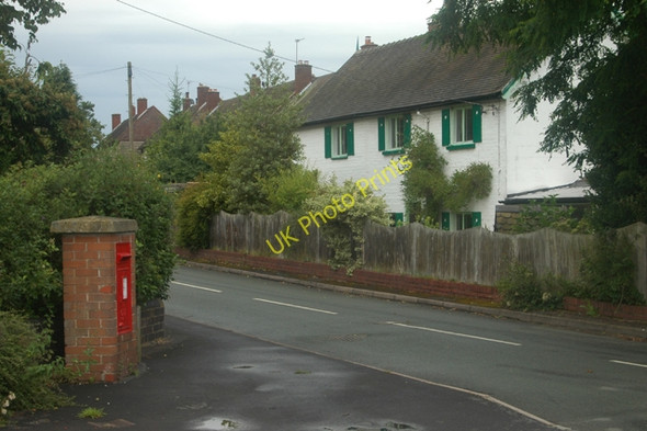 Photo 6"x4" Post box & cottages at Colton Stockwell Heath c2009