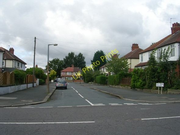 Photo 6"x4" East Moor Crescent - Talbot Road Lidgett Park c2009 P1