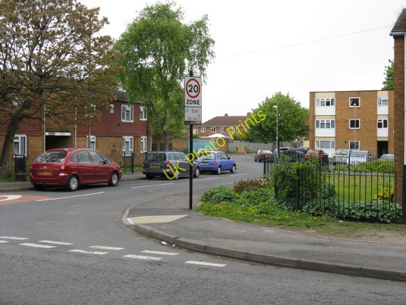 Photo 6"x4" Darlaston - White House Avenue Darlaston c2010