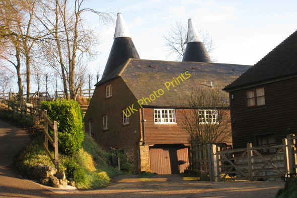Photo 6"x4" Boyton Court Oast, Boyton Court Road, Sutton Valence, Kent The Harbour c2008