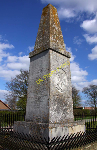 Photo 6"x4" The Hampden Monument near Chalgrove Warpsgrove c2010
