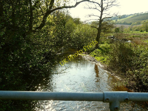 Photo 6"x4" The view downstream from the bridge on the River Yeo which  leads to the Bulldog fish farm Barnstaple c2010