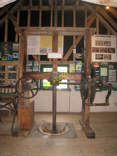 Photo 6"x4" Hop Press at Bough Beech Oast Winkhurst Green c2010 P1