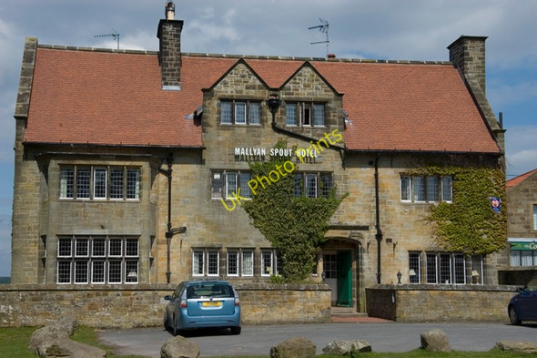 Photo 6"x4" Mallyan Spout Hotel, Goathland Goathland c2010