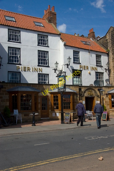 Photo 6"x4" The Pier Inn, Whitby Whitby\/NZ8910 c2010