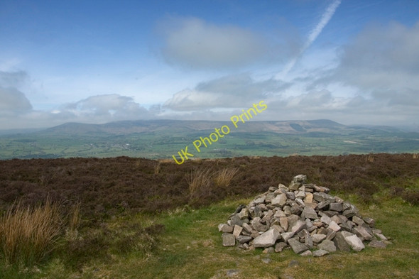 Photo 6"x4" Cairn on Thornley Hall Fell New Row\/SD6438 c2010