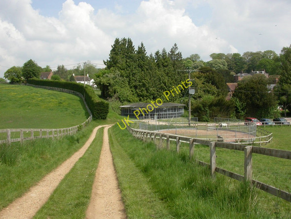 Photo 6"x4" Whitsbury, horse exerciser Whitsbury c2010