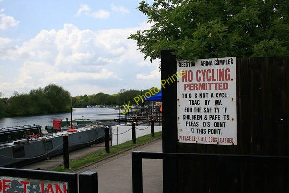 Photo 6"x4" No Cycling sign Beeston\/SK5236 c2010