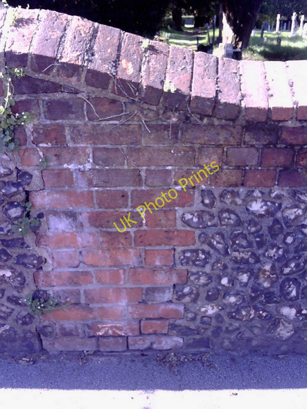 Photo 6"x4" Wokingham, London Road cemetery wall Wokingham c2010