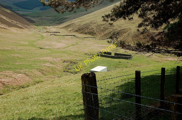 Photo 6"x4" Sheepfold at the foot of Black Rig Glenrath c2010
