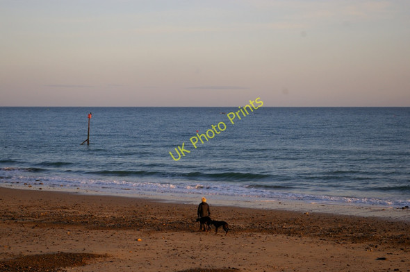 Photo 6"x4" Early Morning Walk, Cromer, Norfolk Cromer\/TG2142 c2009
